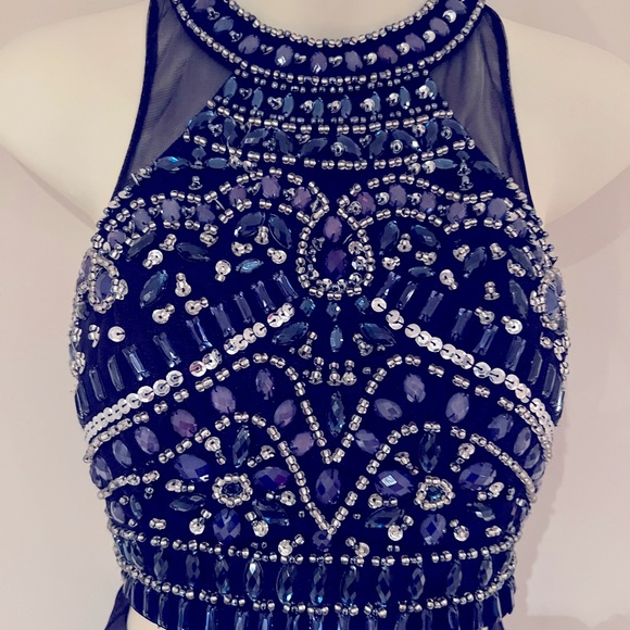 Two piece gown in navy blue - Picture 3 of 5